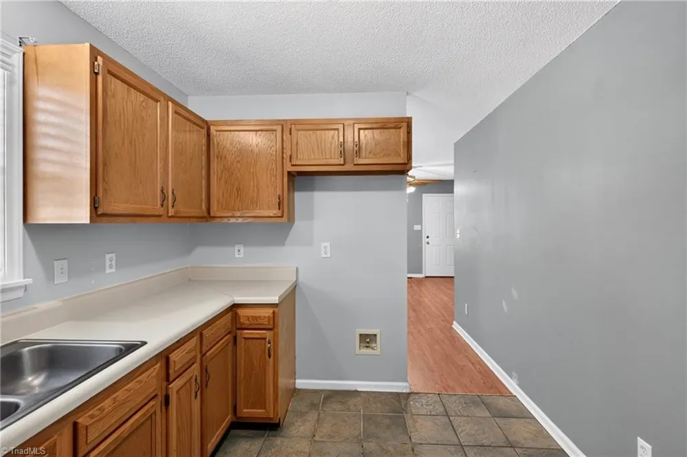 8 Hinkle Street Thomasville, NC 27360