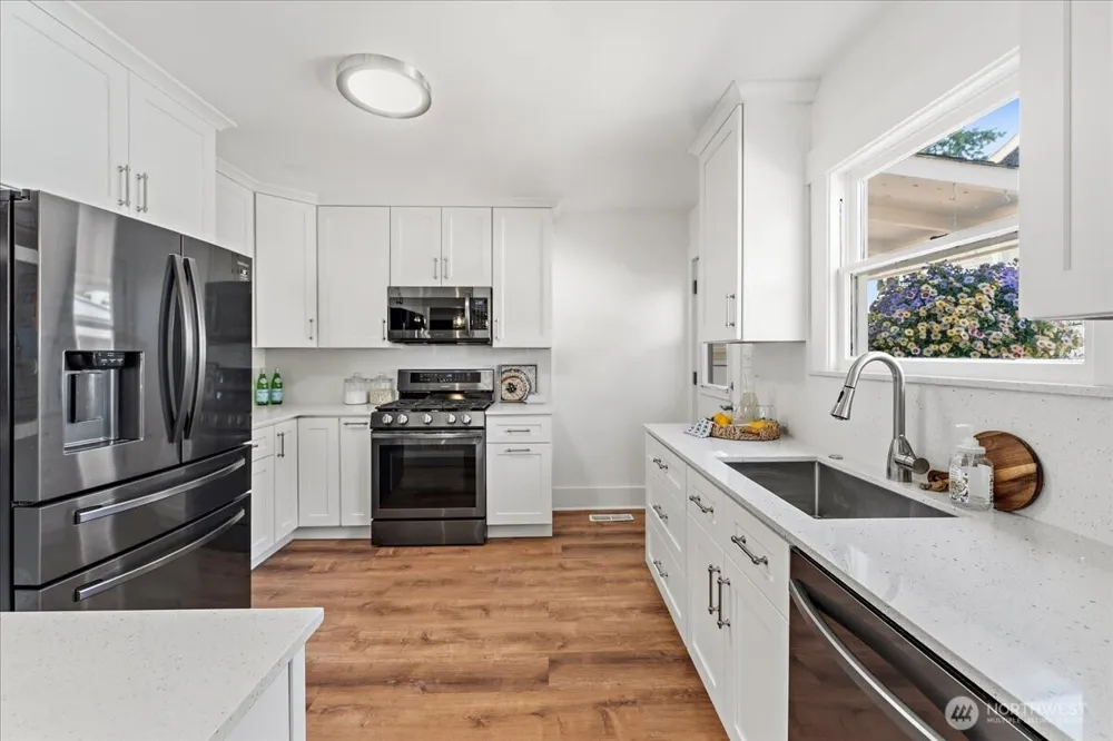 1138 Pioneer Street Enumclaw, WA 98022