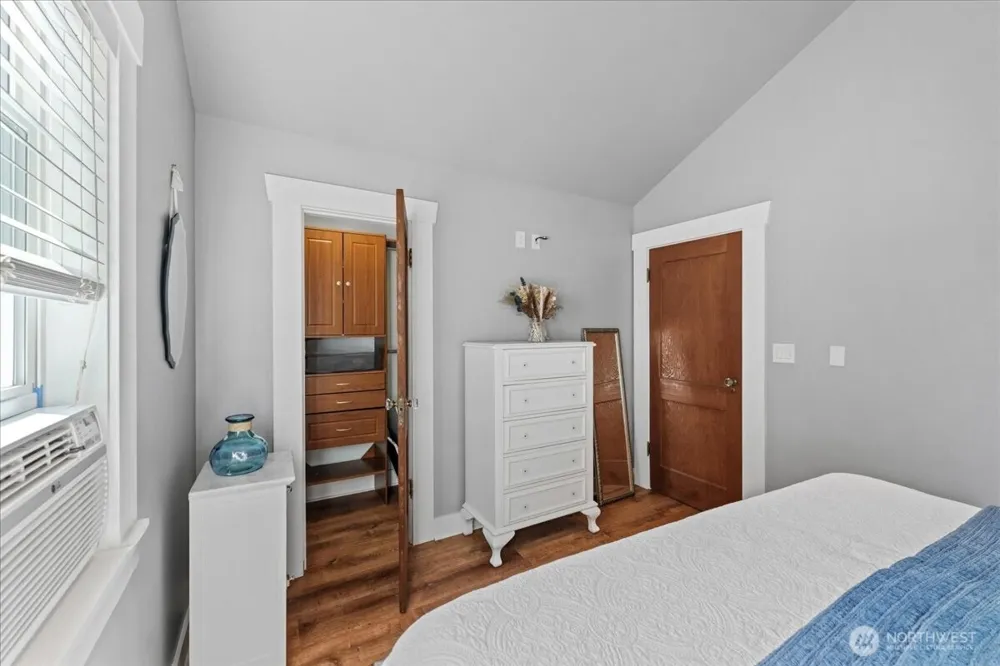 1138 Pioneer Street Enumclaw, WA 98022