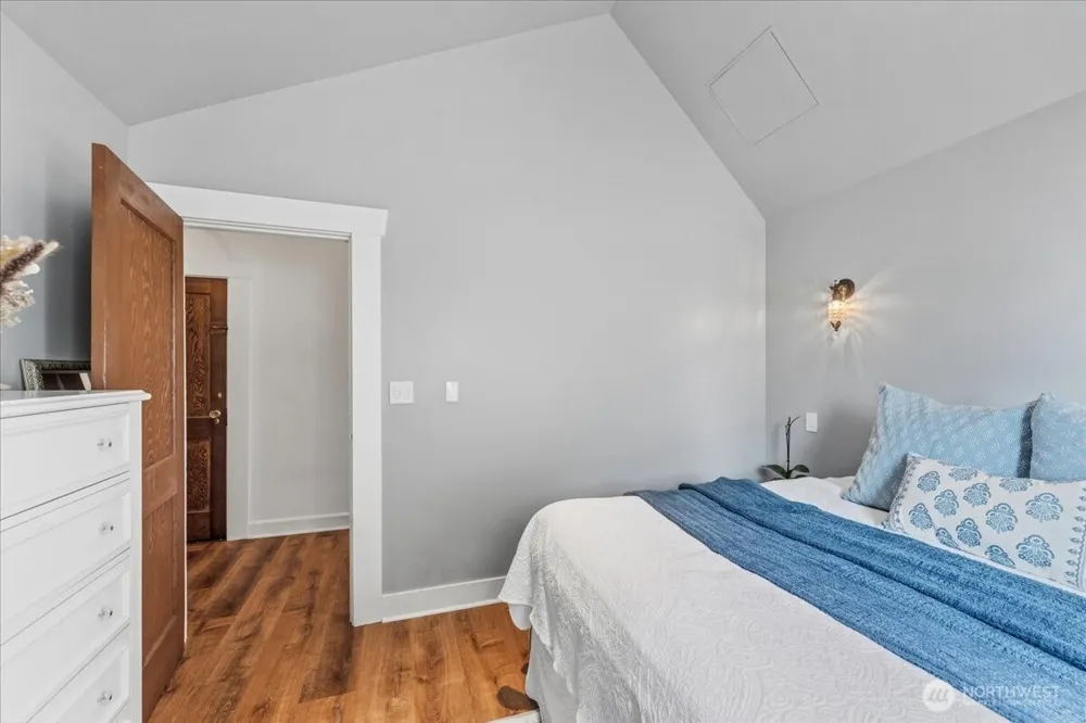 1138 Pioneer Street Enumclaw, WA 98022
