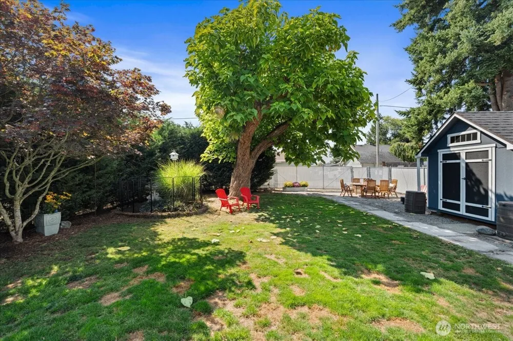 1138 Pioneer Street Enumclaw, WA 98022