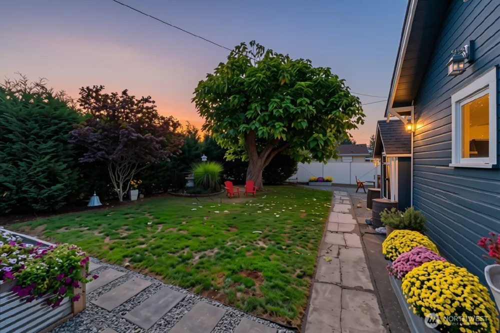1138 Pioneer Street Enumclaw, WA 98022