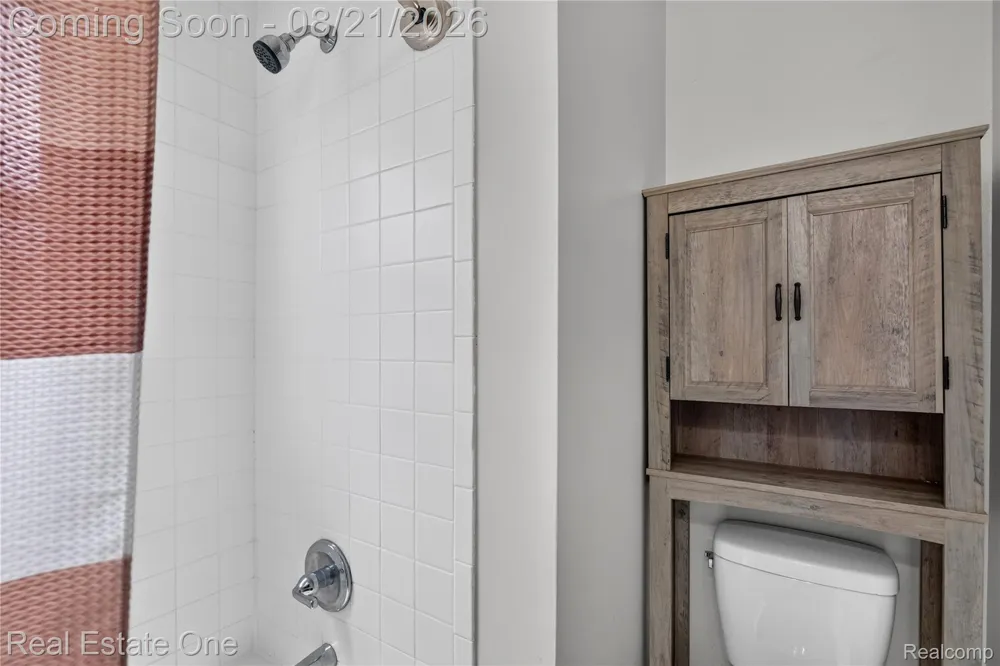 5749 Wilmer Street NW Westland City, MI 48185