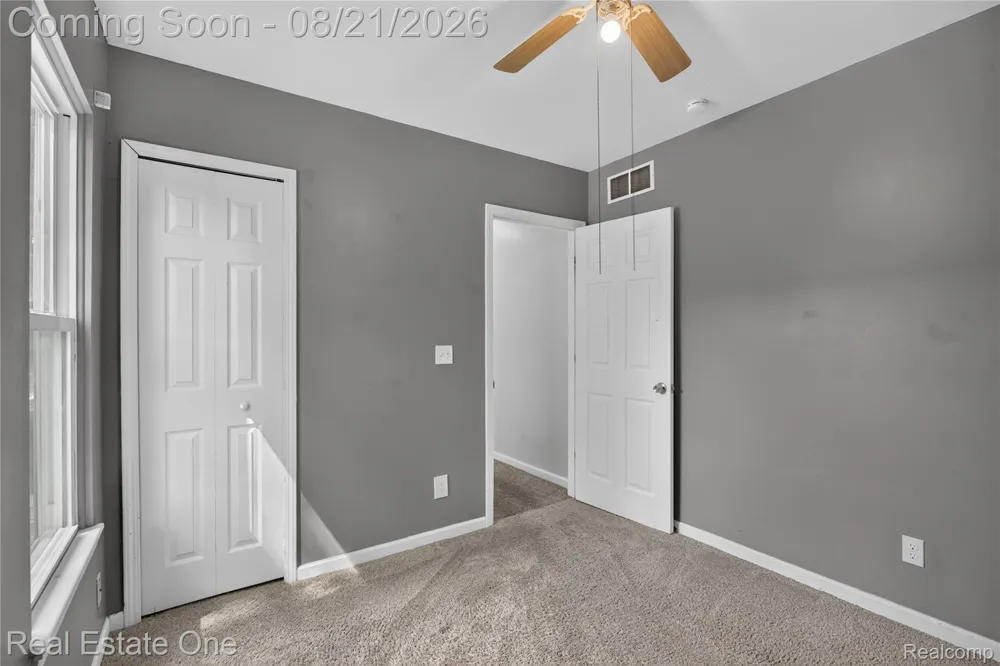 5749 Wilmer Street NW Westland City, MI 48185