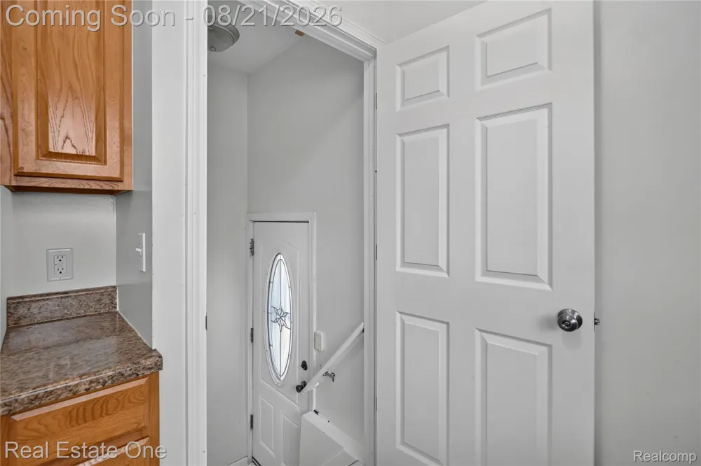 5749 Wilmer Street NW Westland City, MI 48185