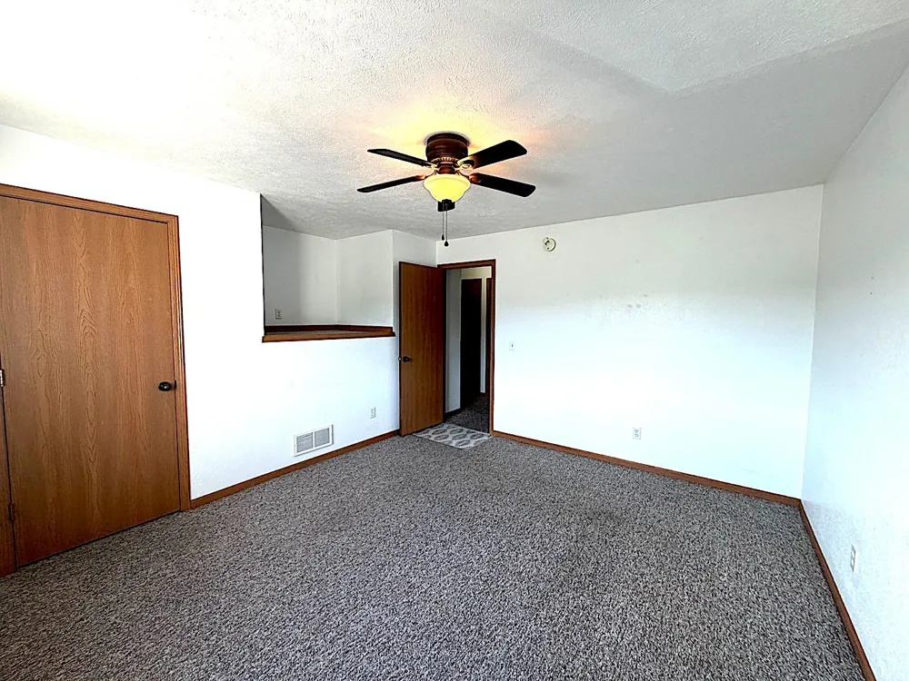 3811 Vale Drive East Bay Township, MI 49686