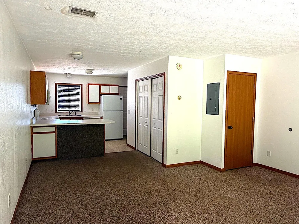 3811 Vale Drive East Bay Township, MI 49686
