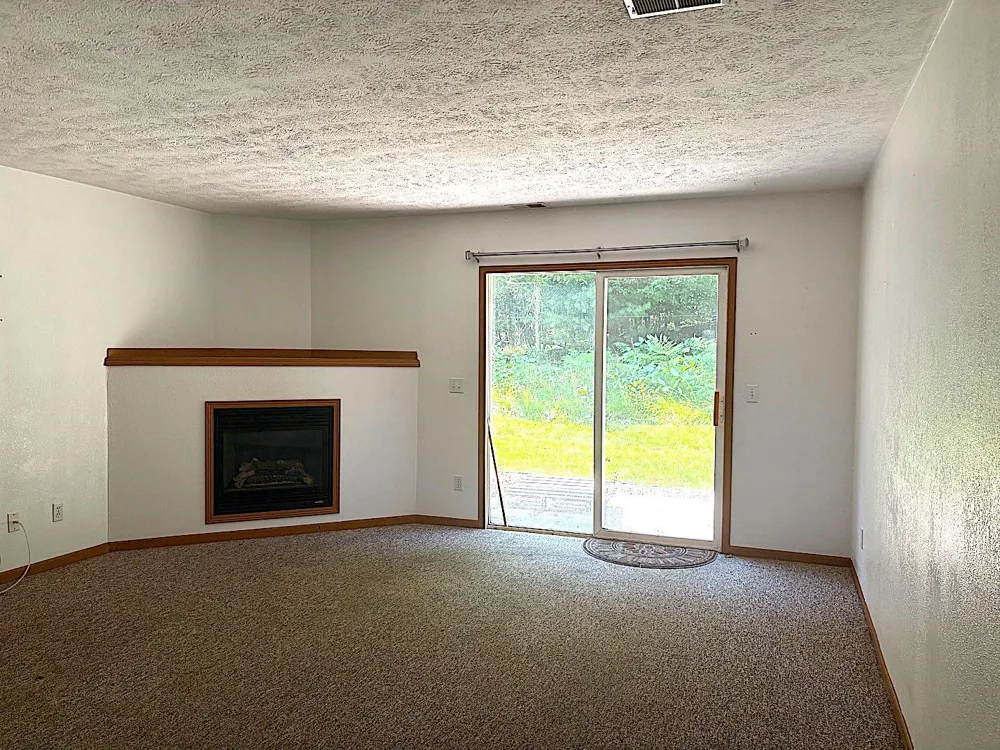 3811 Vale Drive East Bay Township, MI 49686