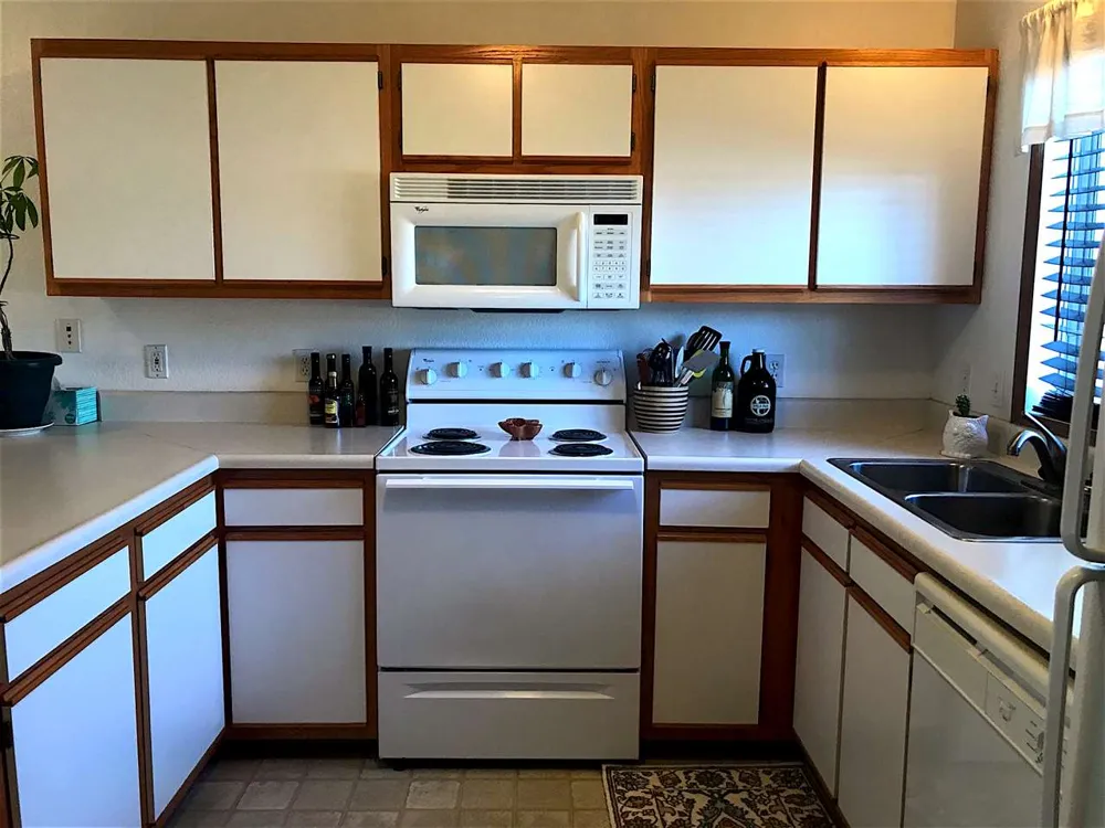 3811 Vale Drive East Bay Township, MI 49686