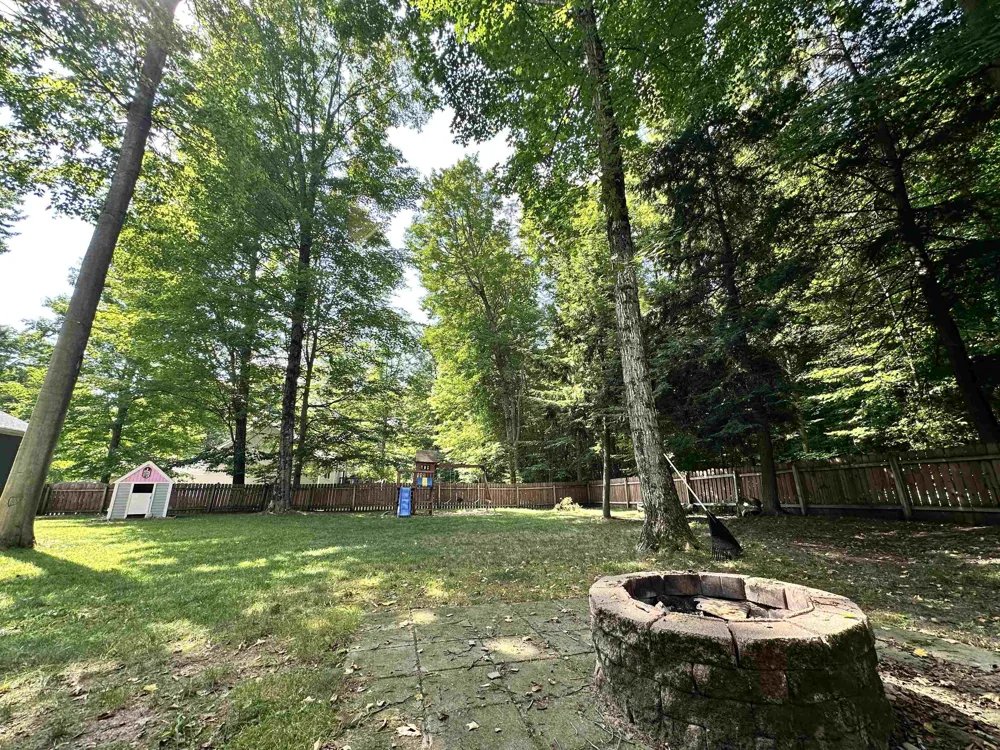 8570 Bent Pine Drive Almira Township, MI 49650