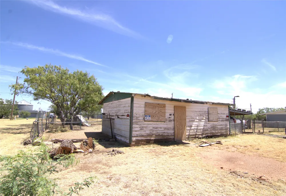 1331 Avenue G Anson, TX 79501