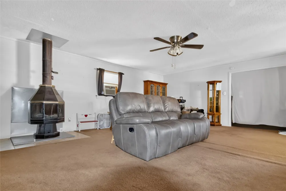 1331 Avenue G Anson, TX 79501