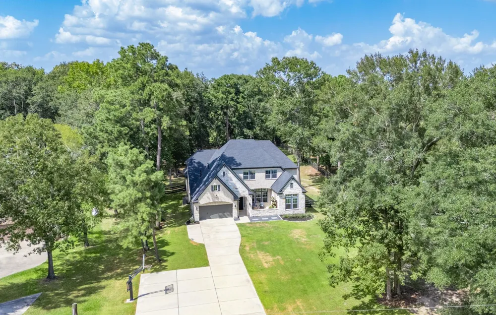 291 Vista Del Lago Drive Huffman, TX 77336