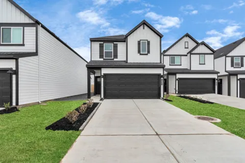 12312 Maria Heights