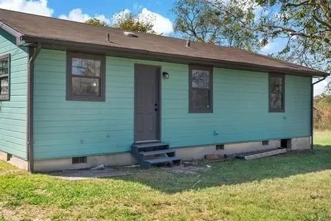 621 W 9th Street Kemp, TX 75143