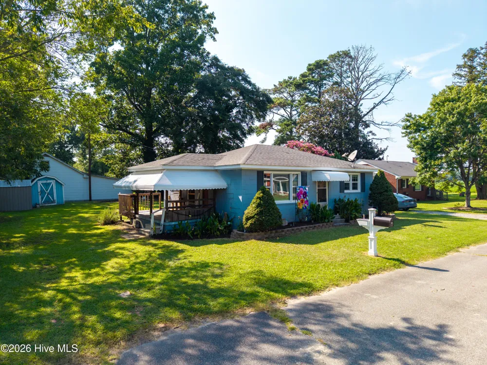 202 Academy Street Gatesville, NC 27938
