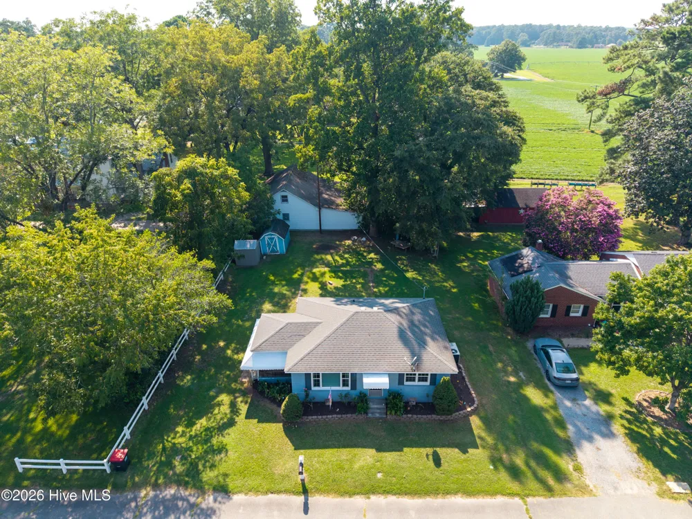 202 Academy Street Gatesville, NC 27938
