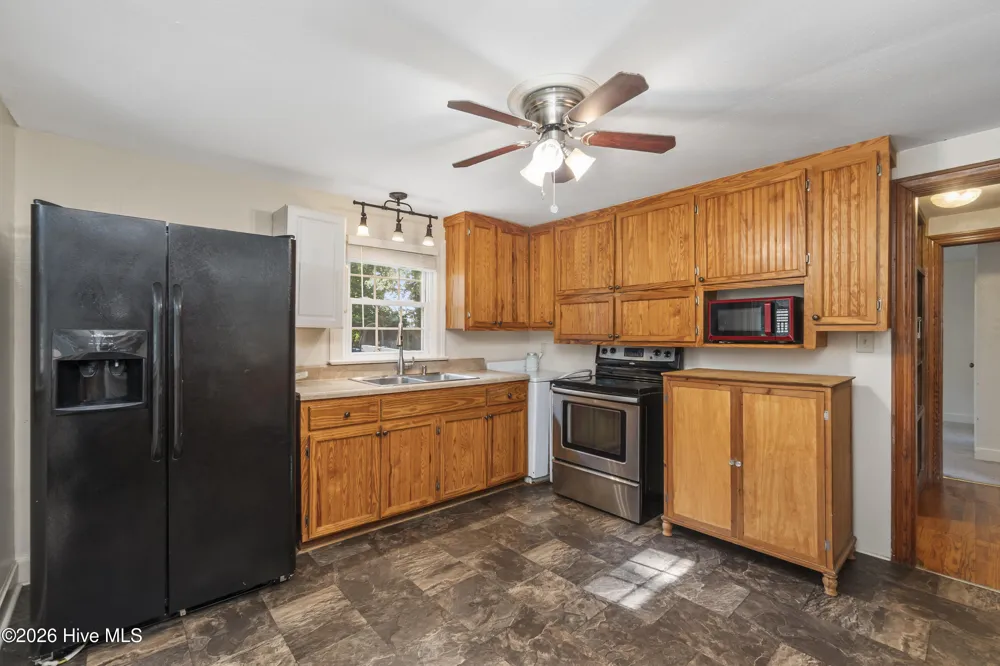 202 Academy Street Gatesville, NC 27938