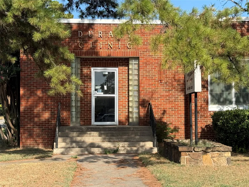 203 16th Avenue Durant, OK 74701