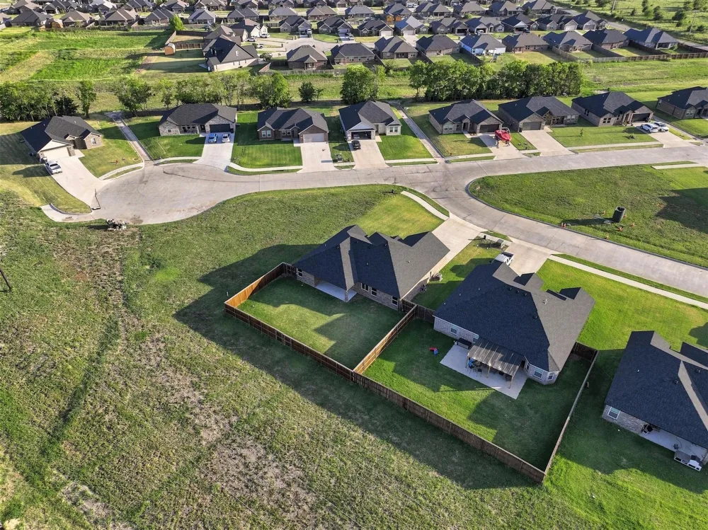 3018 Silver Charm Avenue Durant, OK 74701