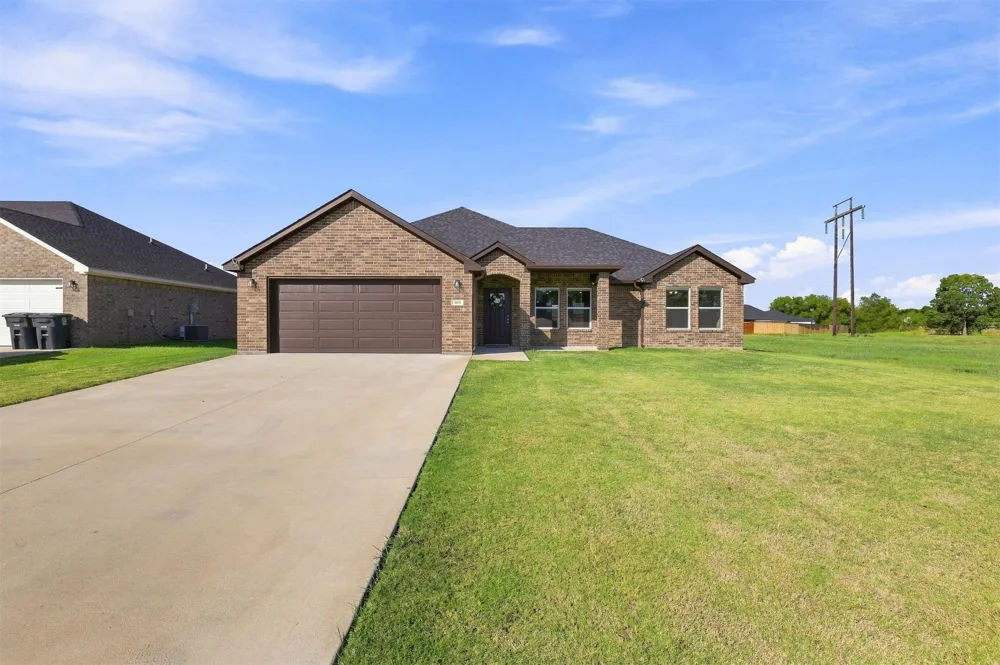 3018 Silver Charm Avenue Durant, OK 74701