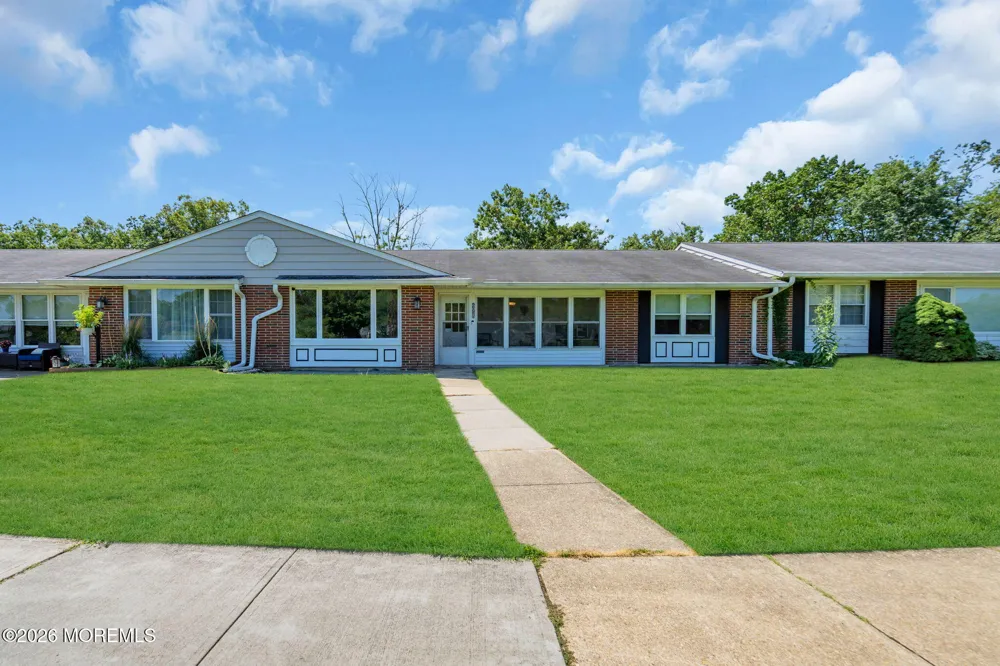 605 Lake Point Drive #B Lakewood, NJ 08701