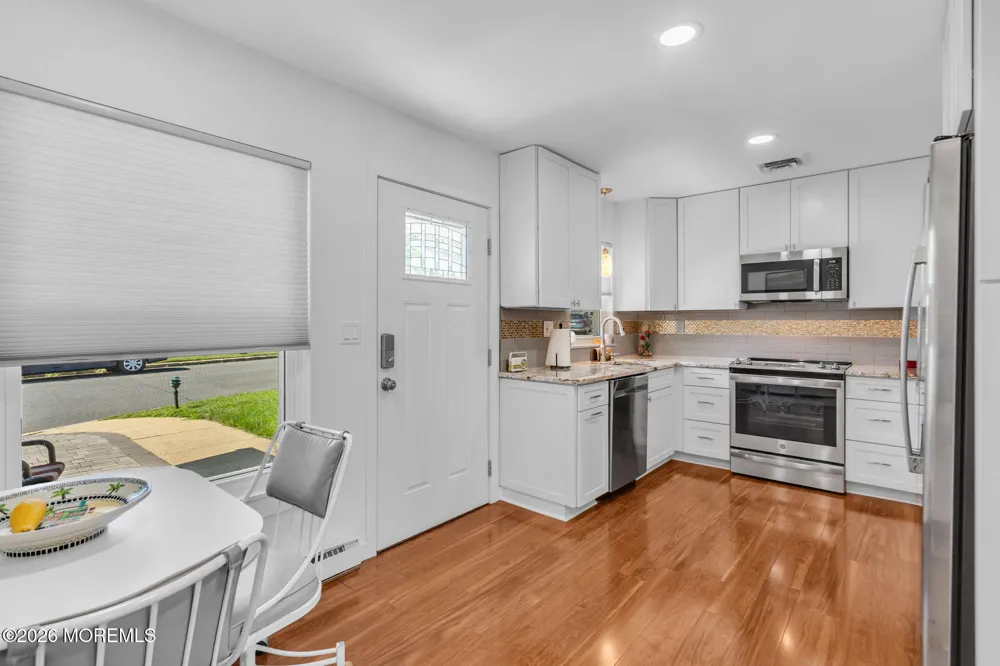 605 Lake Point Drive #B Lakewood, NJ 08701