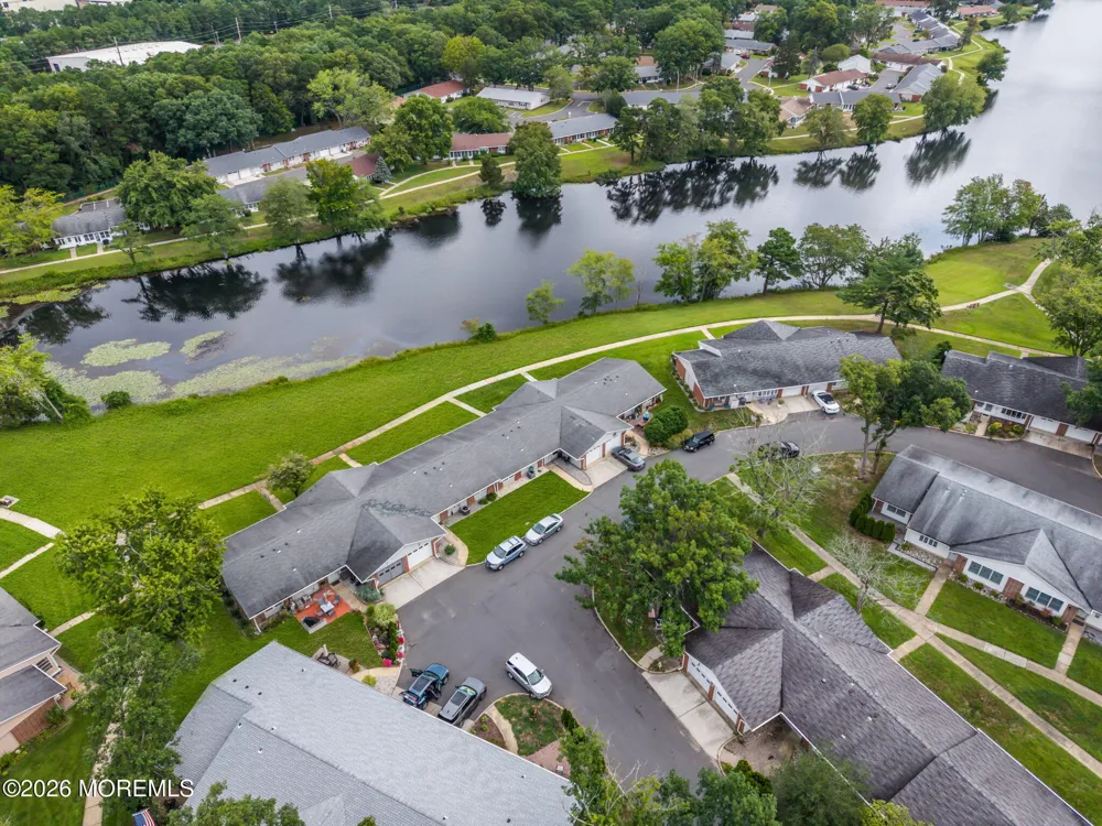 605 Lake Point Drive #B Lakewood, NJ 08701