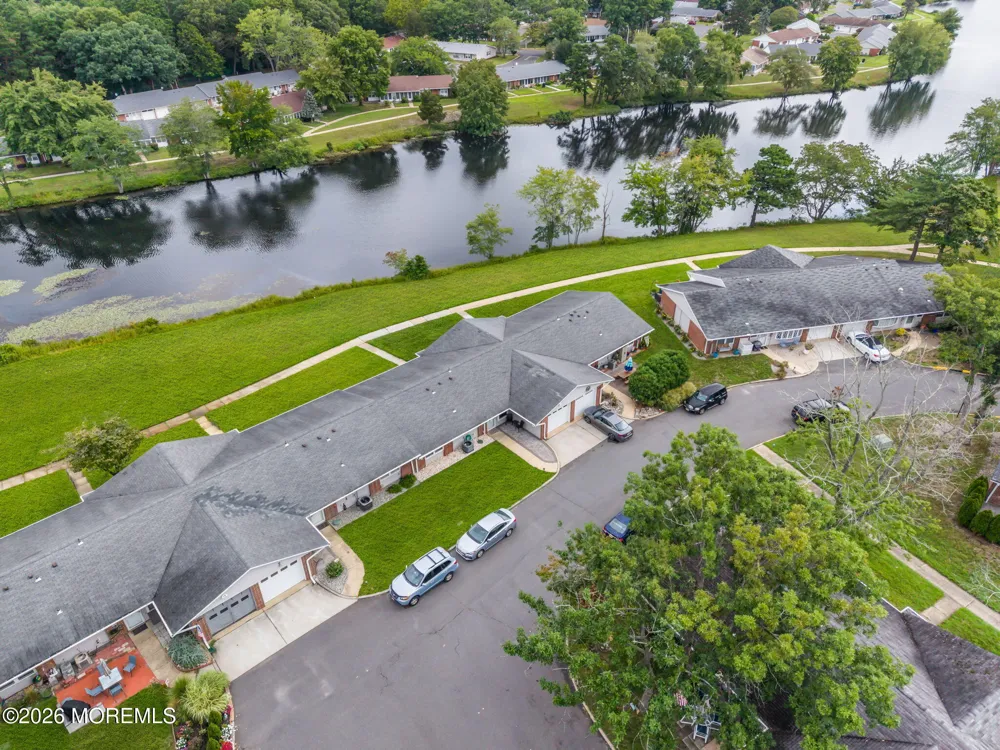 605 Lake Point Drive #B Lakewood, NJ 08701