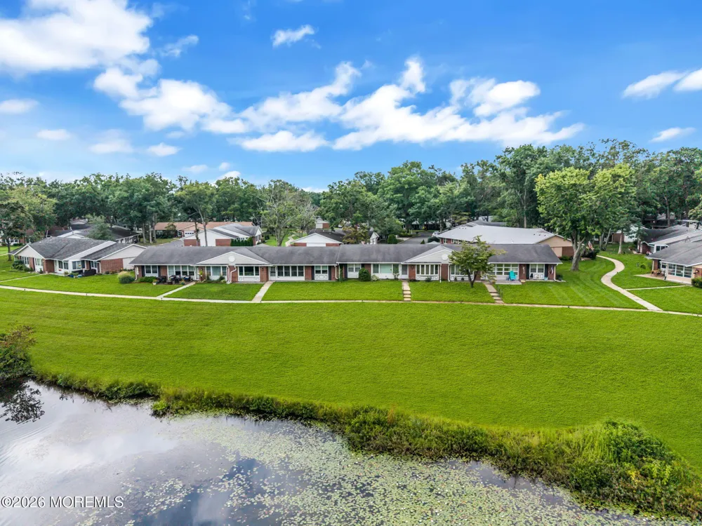 605 Lake Point Drive #B Lakewood, NJ 08701