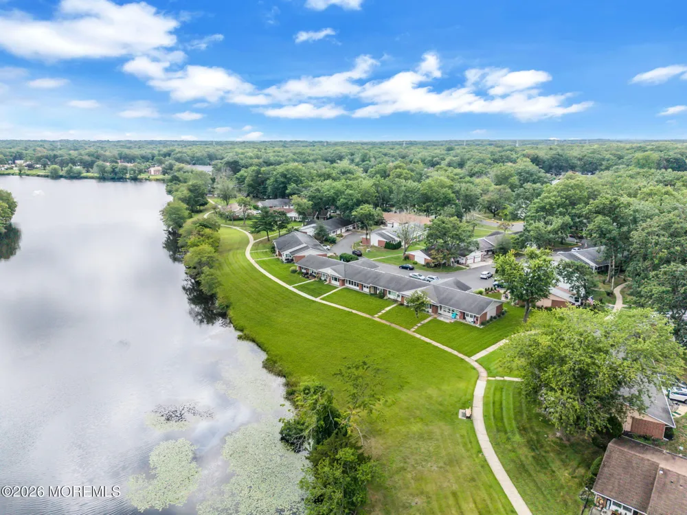 605 Lake Point Drive #B Lakewood, NJ 08701