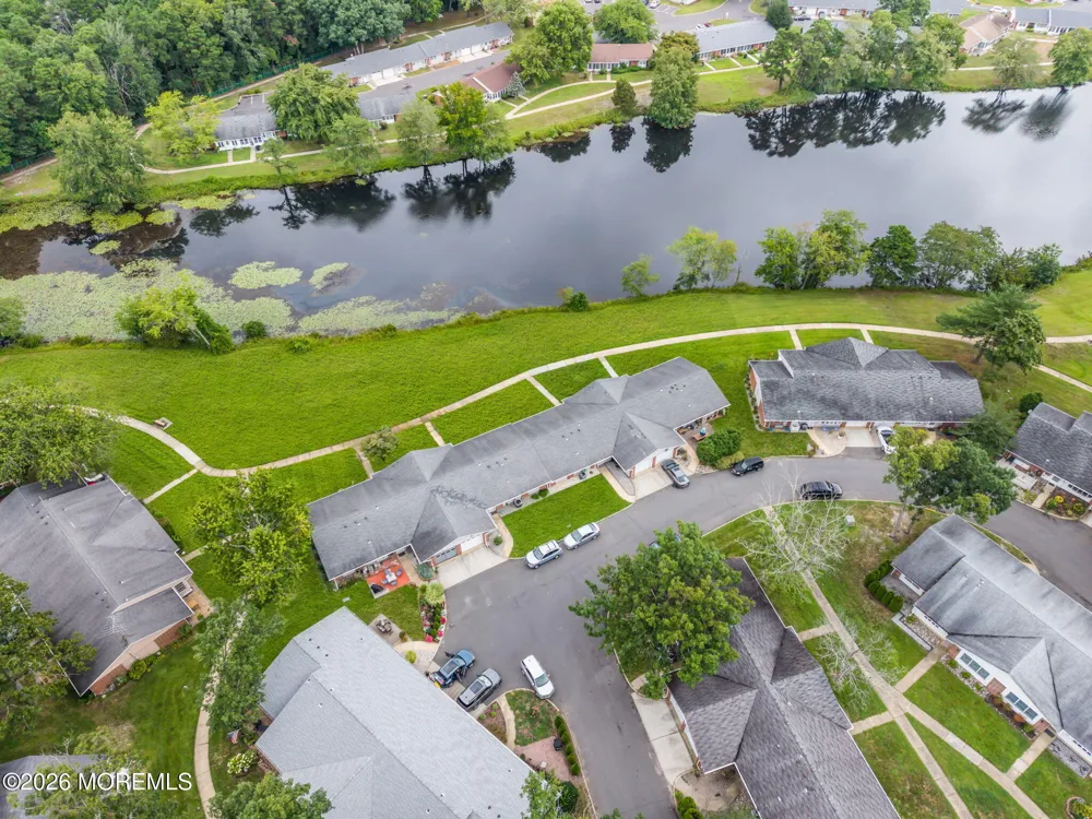 605 Lake Point Drive #B Lakewood, NJ 08701
