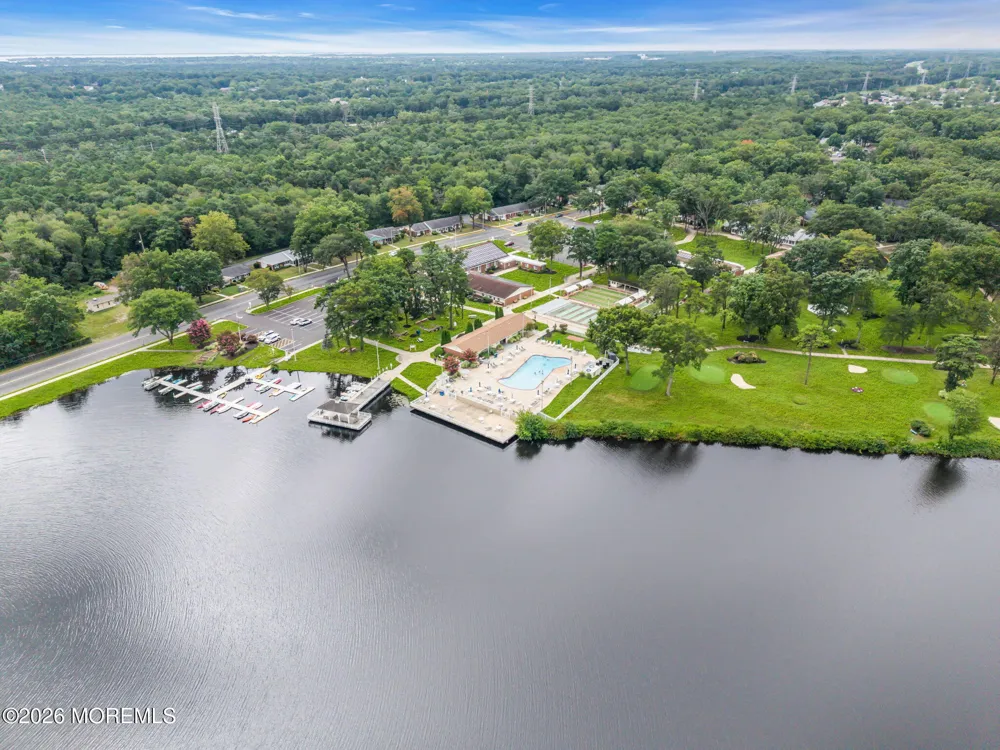 605 Lake Point Drive #B Lakewood, NJ 08701