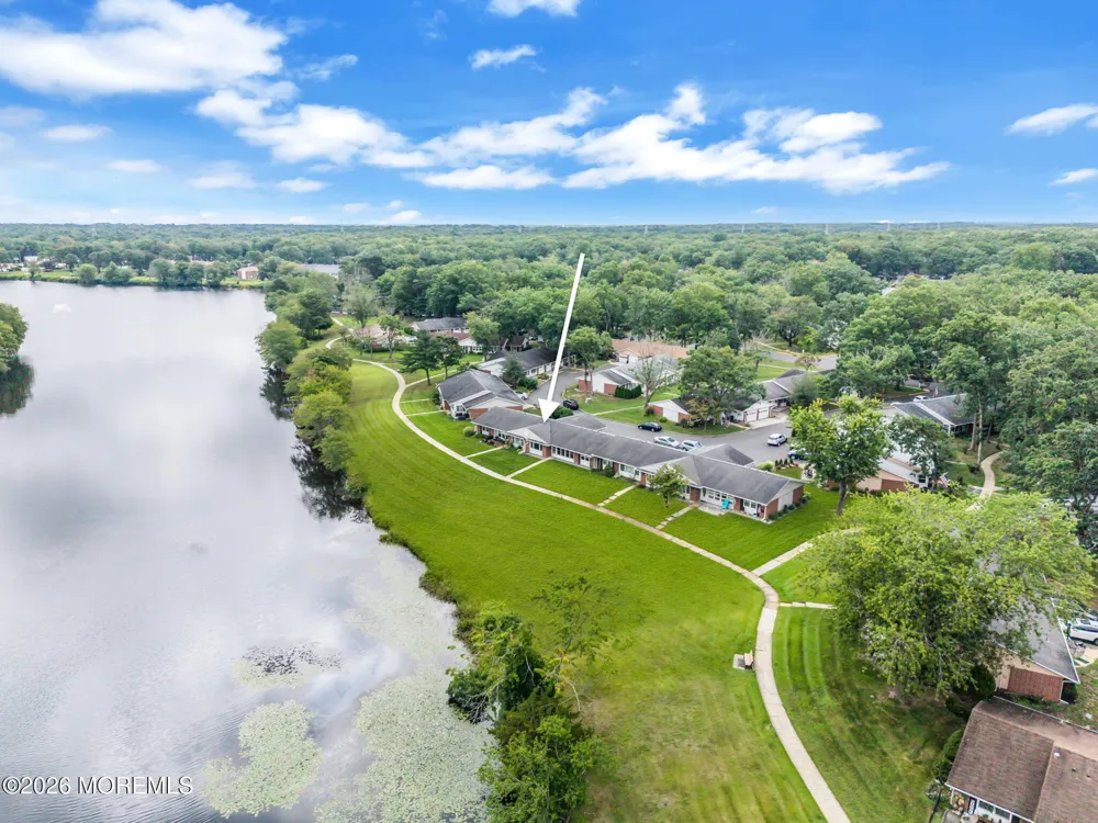 605 Lake Point Drive #B Lakewood, NJ 08701