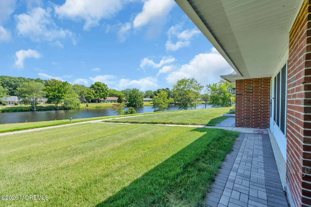 605 Lake Point Drive #B Lakewood, NJ 08701