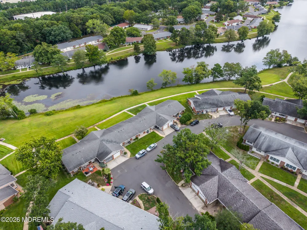 605 Lake Point Drive #B Lakewood, NJ 08701