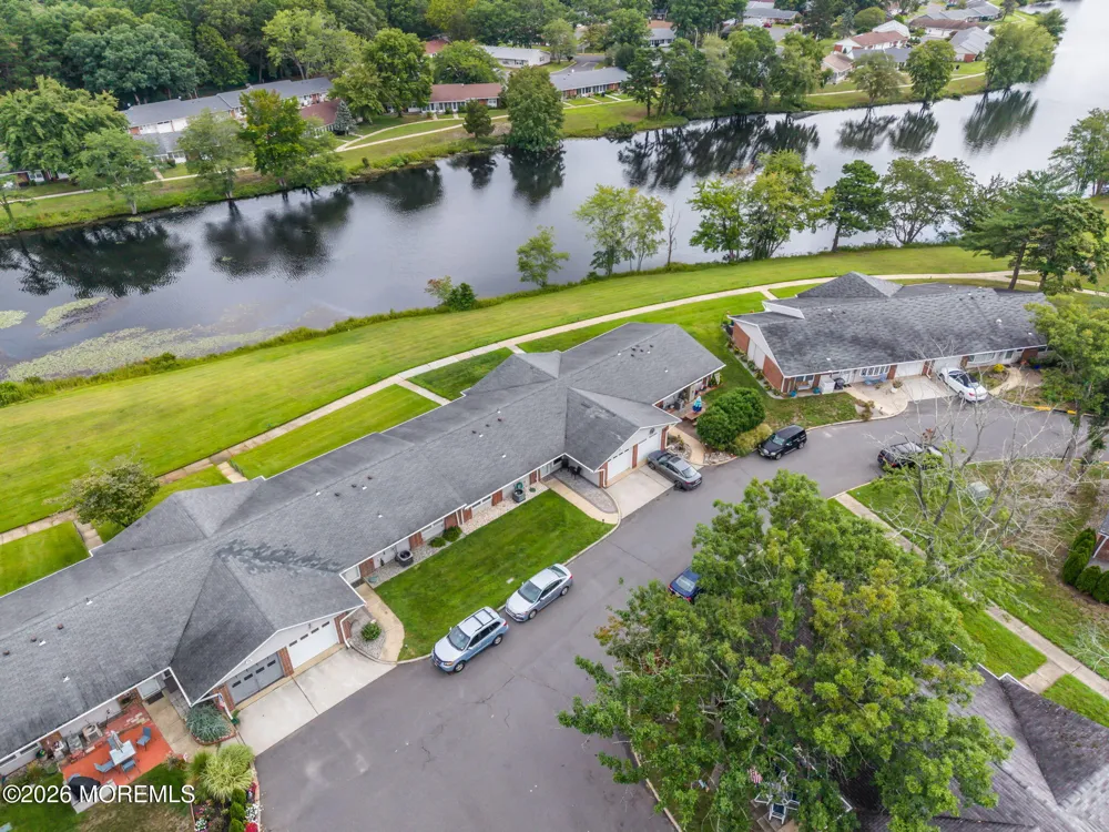 605 Lake Point Drive #B Lakewood, NJ 08701