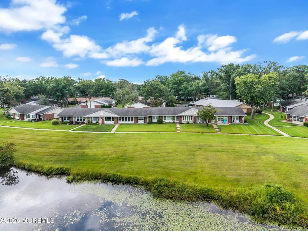 605 Lake Point Drive #B Lakewood, NJ 08701