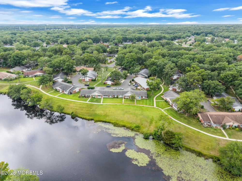 605 Lake Point Drive #B Lakewood, NJ 08701