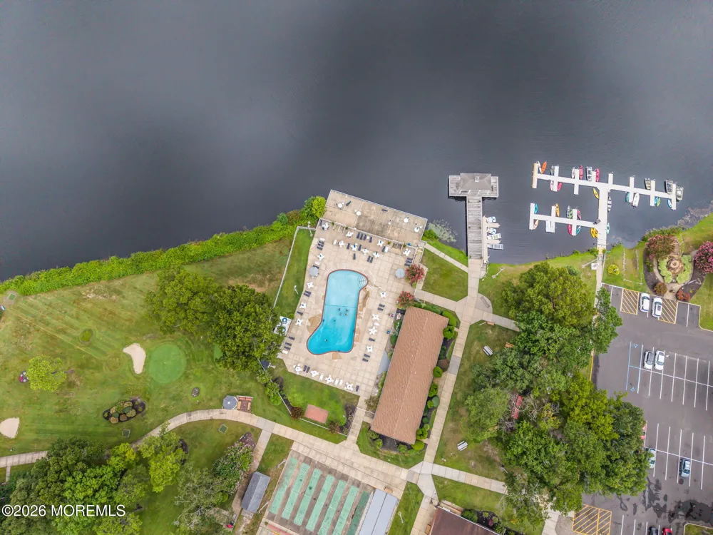 605 Lake Point Drive #B Lakewood, NJ 08701