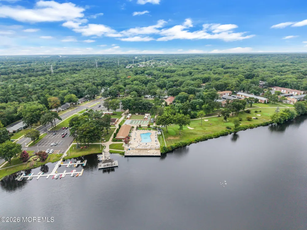 605 Lake Point Drive #B Lakewood, NJ 08701