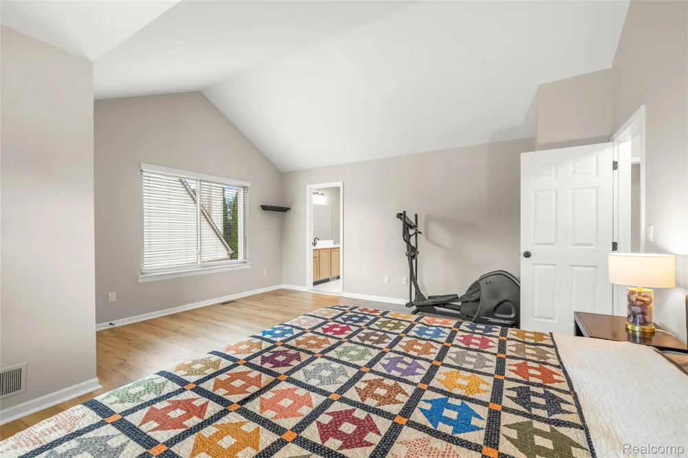 384 Stonehenge Drive Canton Charter Township, MI 48188