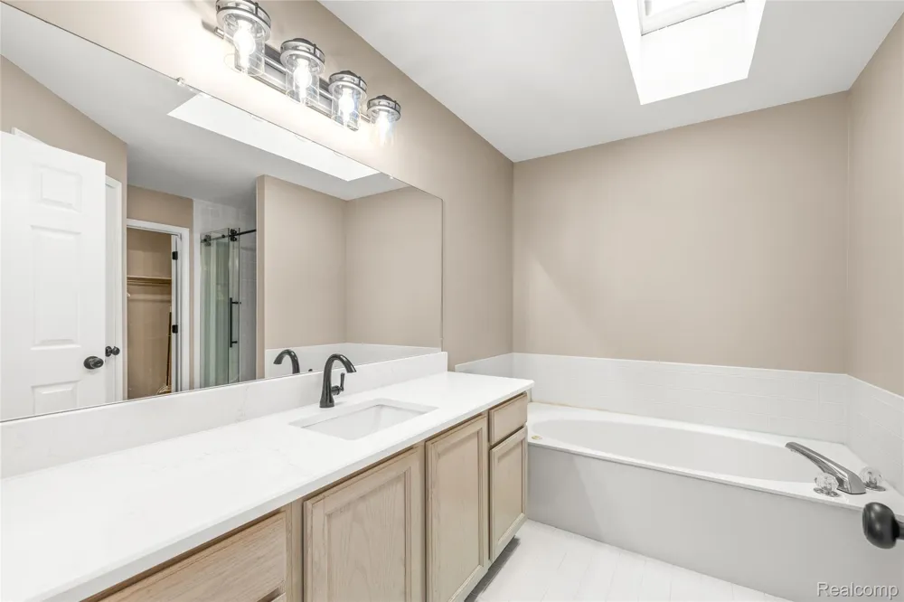 384 Stonehenge Drive Canton Charter Township, MI 48188