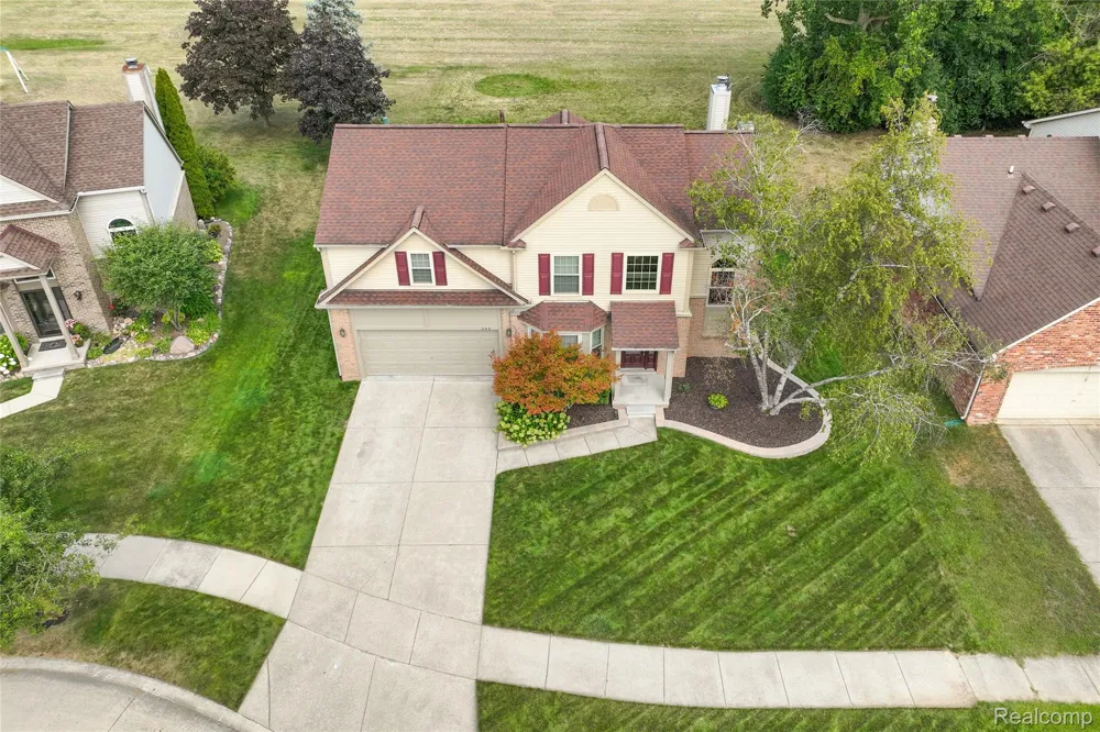 384 Stonehenge Drive Canton Charter Township, MI 48188
