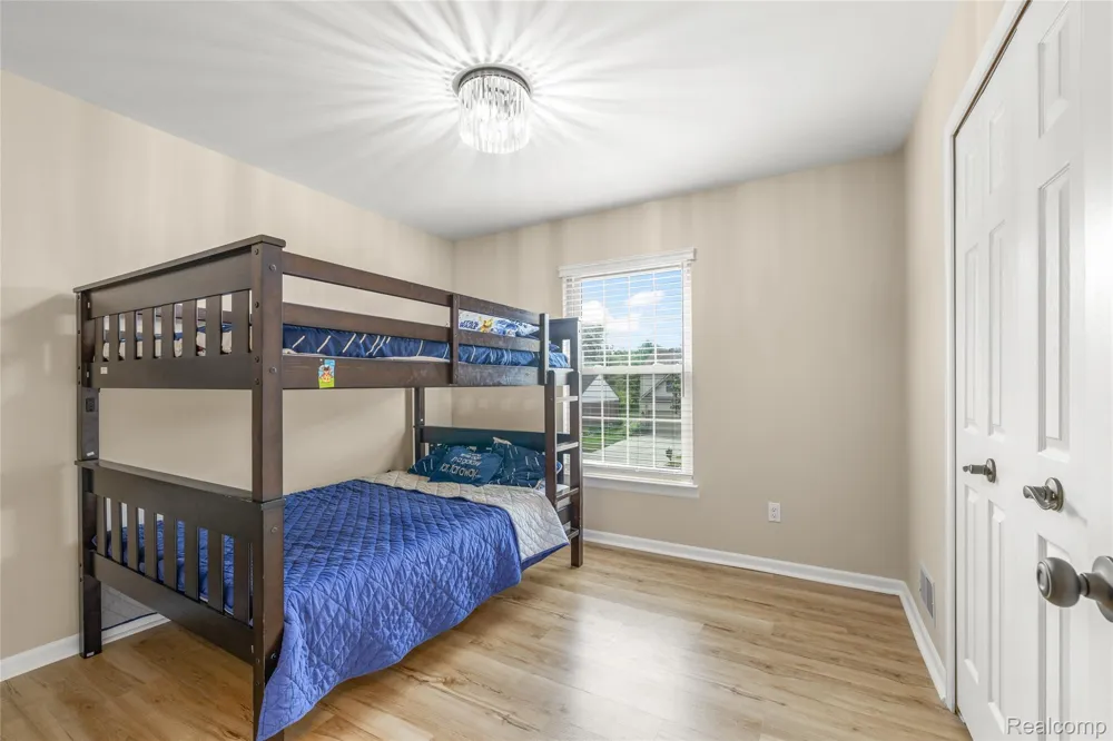384 Stonehenge Drive Canton Charter Township, MI 48188