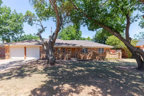 4002 Ligustrum Drive