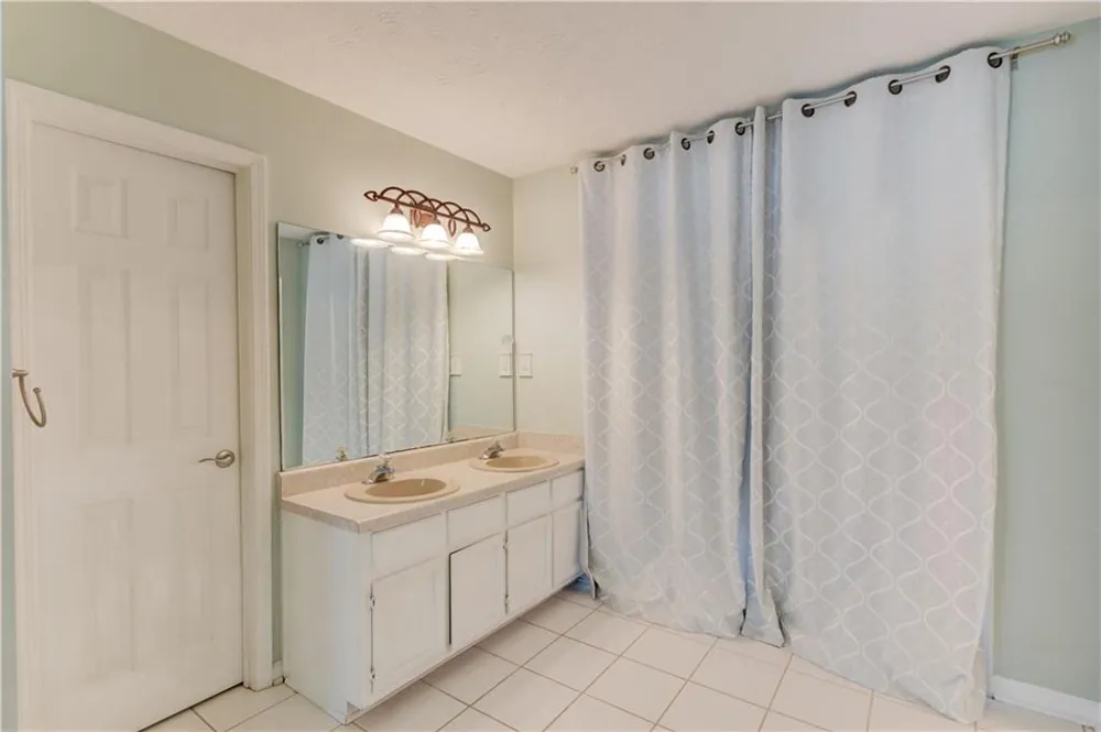 1162 Melton Drive SW Lilburn, GA 30047