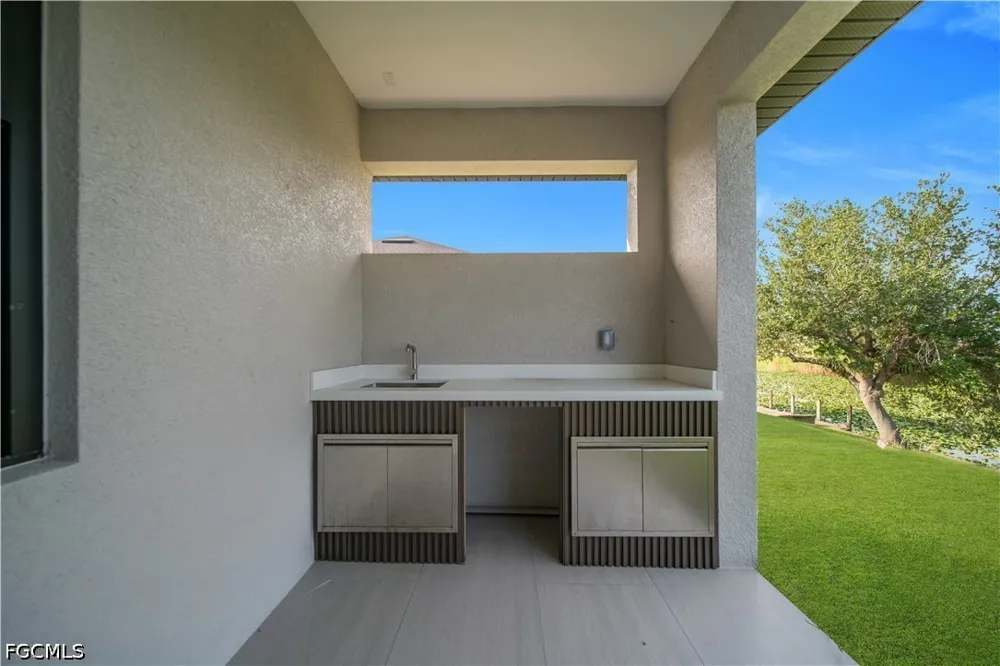 NW 5th Avenue Cape Coral, FL 33993