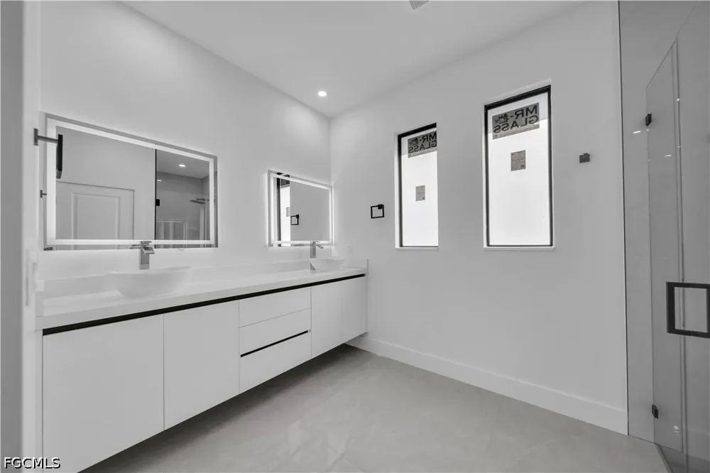 NW 5th Avenue Cape Coral, FL 33993
