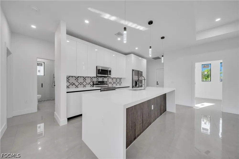 NW 5th Avenue Cape Coral, FL 33993